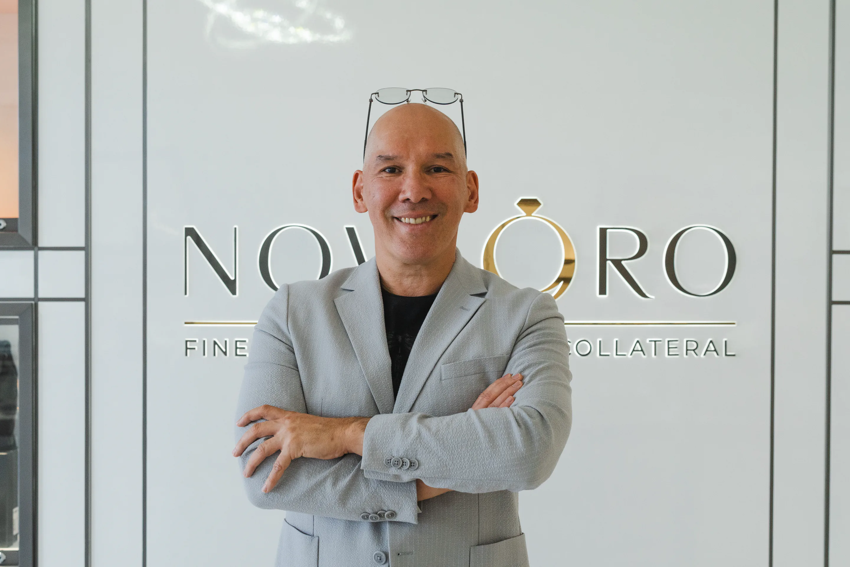 A member of the NovaOro team in the boutique
